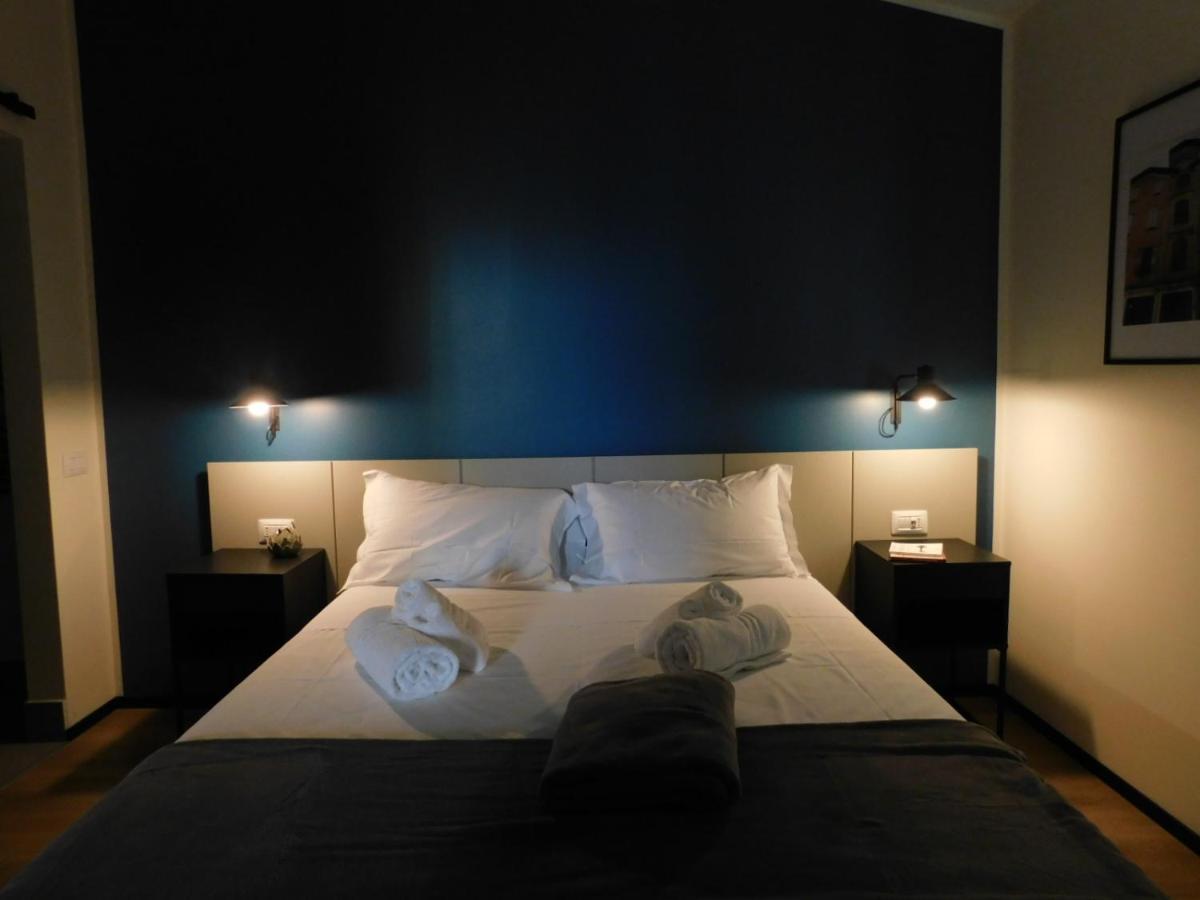 Piumaviola Beds & Apartments Parma Buitenkant foto