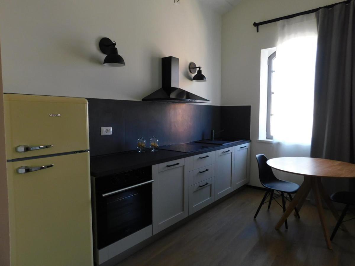 Piumaviola Beds & Apartments Parma Buitenkant foto
