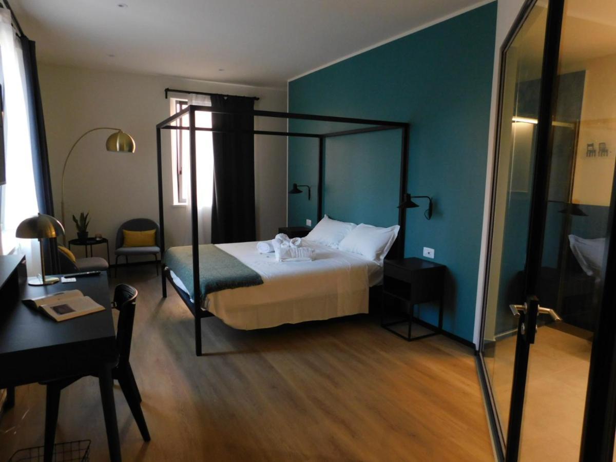 Piumaviola Beds & Apartments Parma Buitenkant foto