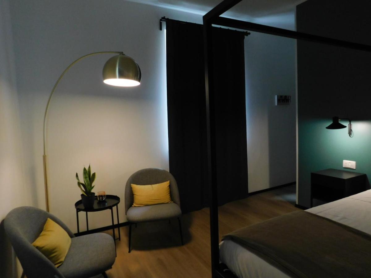 Piumaviola Beds & Apartments Parma Buitenkant foto