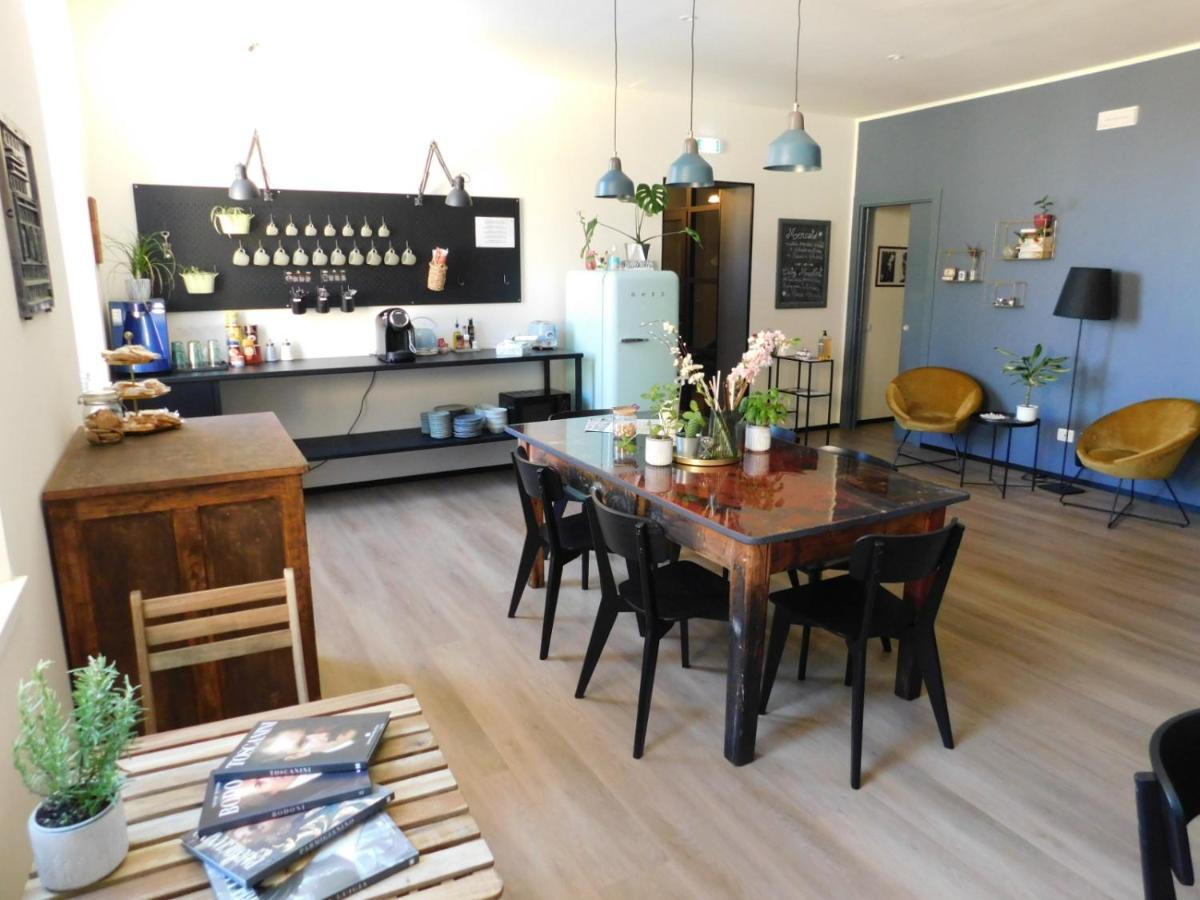Piumaviola Beds & Apartments Parma Buitenkant foto